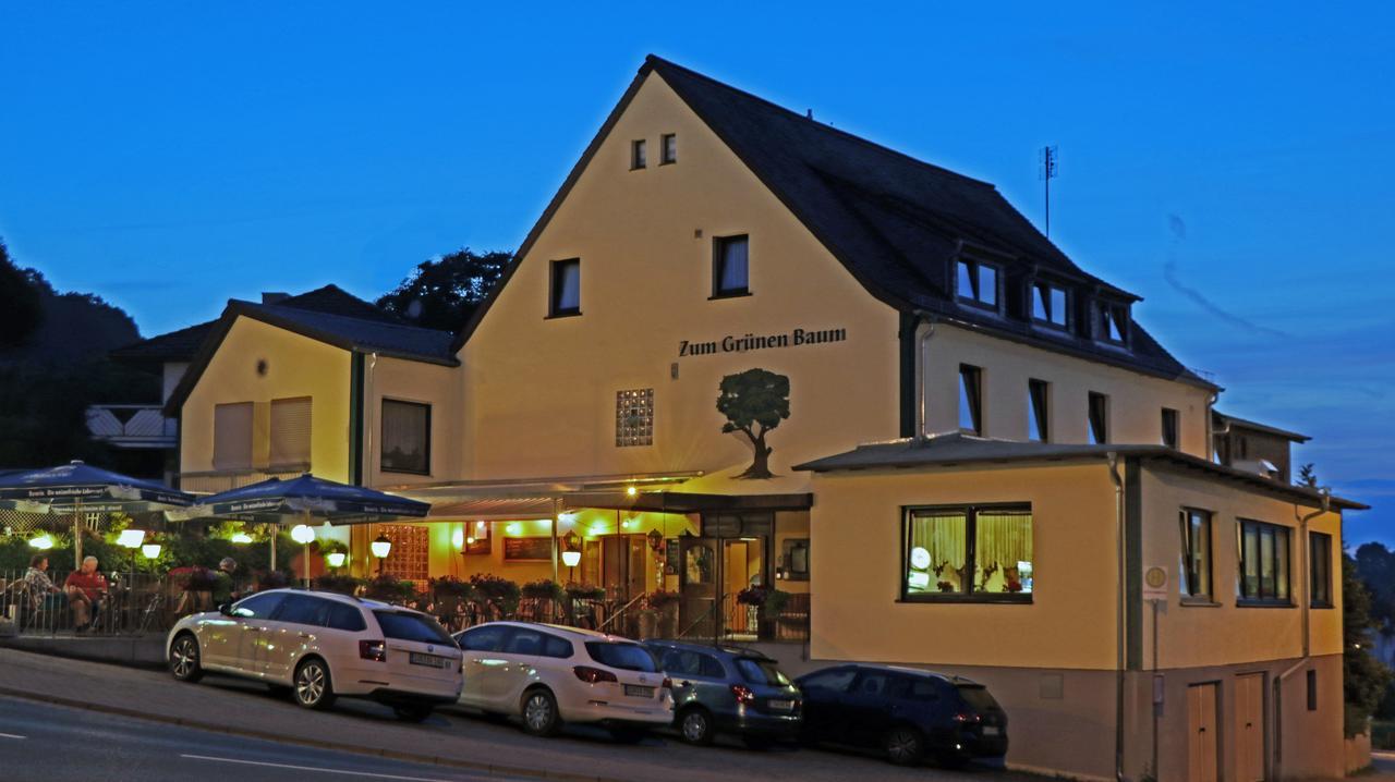 格鹿内鲍姆餐厅酒店 Leidersbach 外观 照片